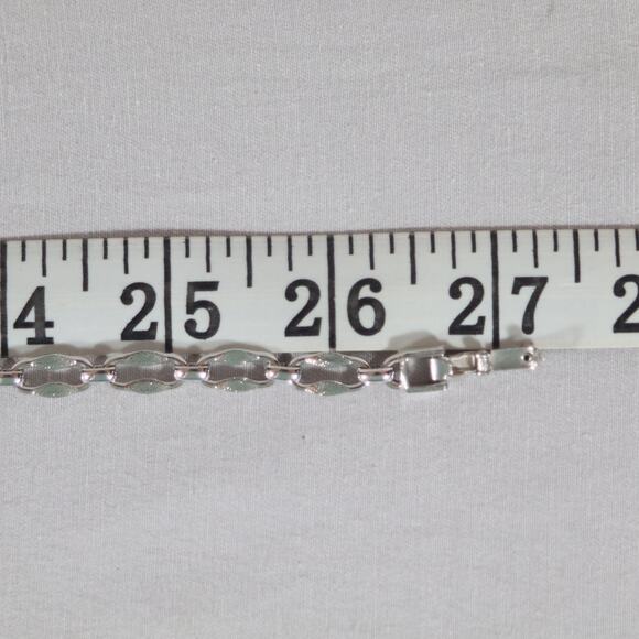 Monet 1960s  Atomic Starburst Pendant Necklace Rhodium Plated Oval Ornate Links - Picture 8 of 10